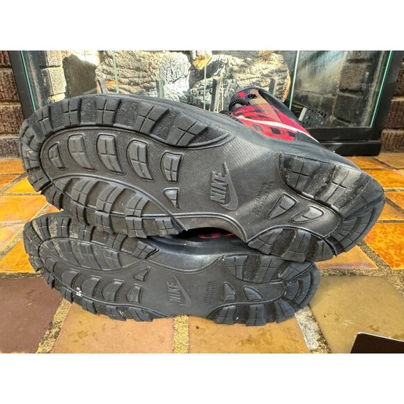 Youth 2y Nike Manoa SE Black Habanero Hiking Snow Boots AR1704-001 - Picture 8 of 9